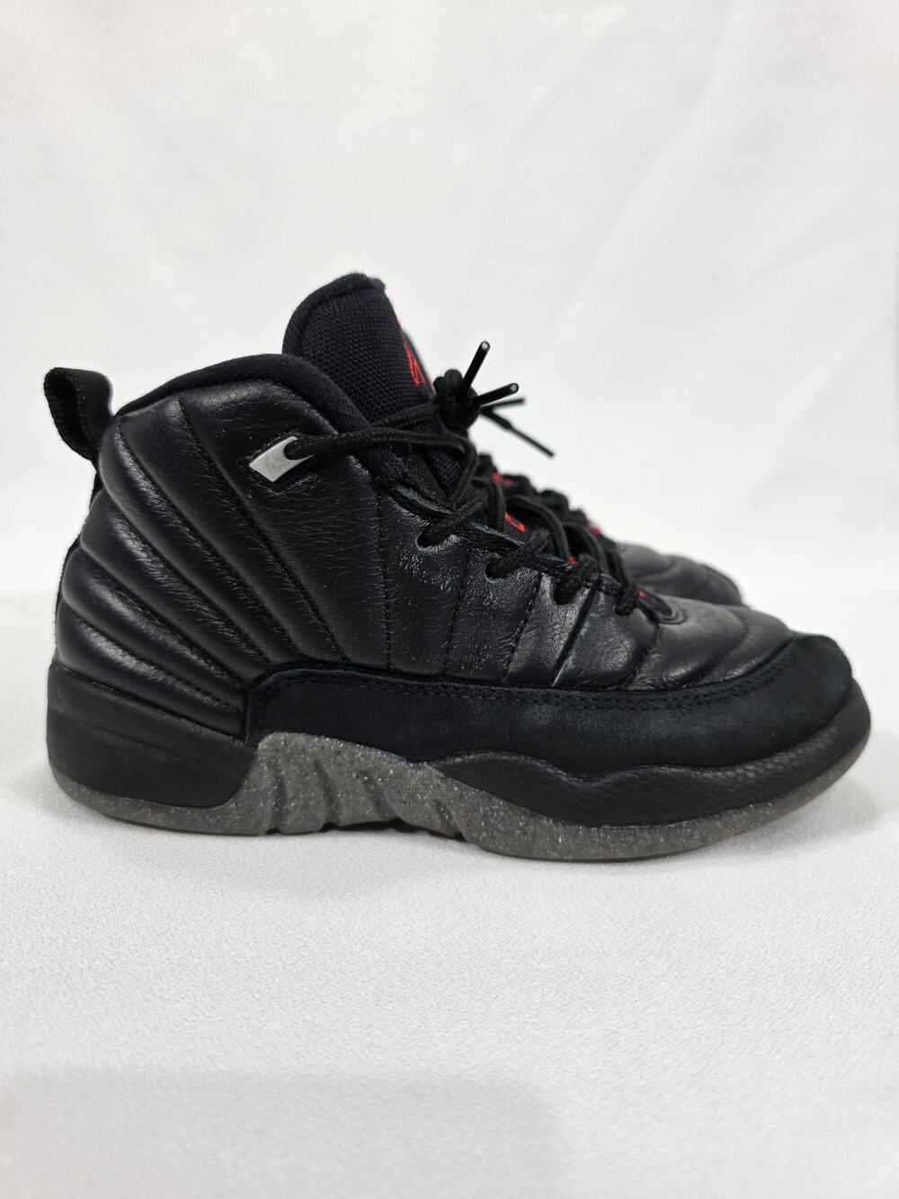 Nike Air Jordan 12 Retro Utility Grind Black Red Preschool Size 2Y
